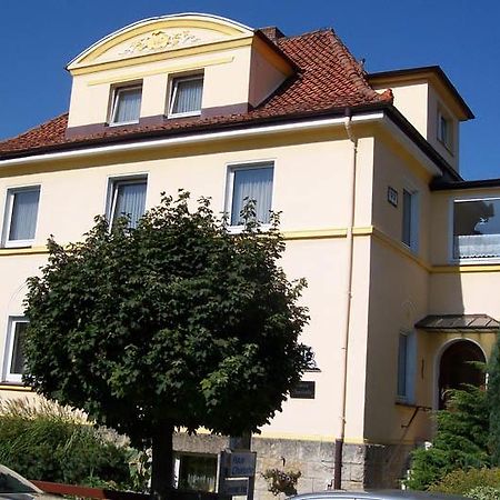 Haus Charlotte Hotel Бад Нендорф Екстериор снимка