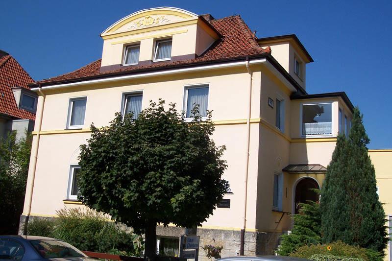 Haus Charlotte Hotel Бад Нендорф Екстериор снимка